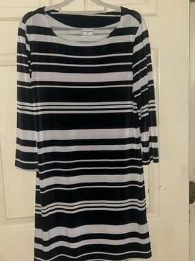 Contempo Black & White Striped Long 3/4 Sleeve mini Dress size 10 M